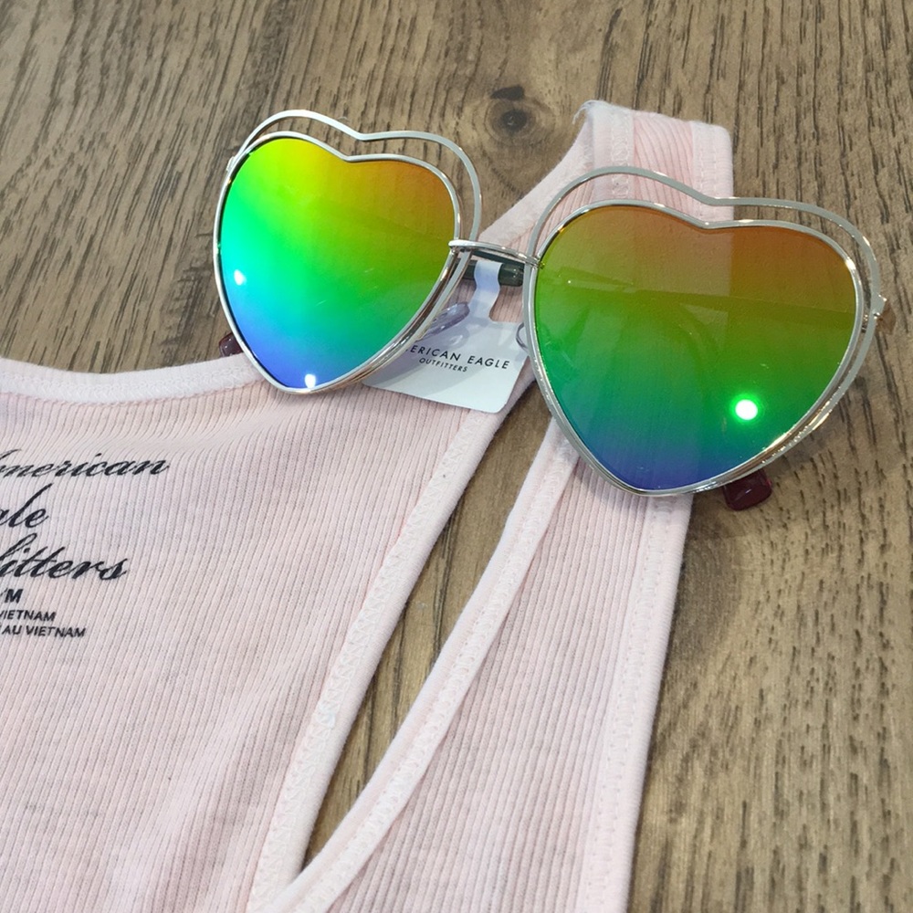 SOLD🖤🌈American Eagle Bundle 🌈🖤 - Picture 3 of 8